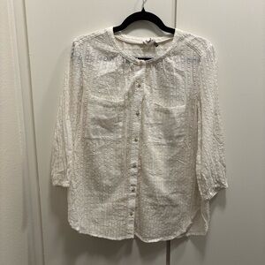Anthropologie Akemi + Kin Sz XS Oversized Swiss Dot White Button Down Top